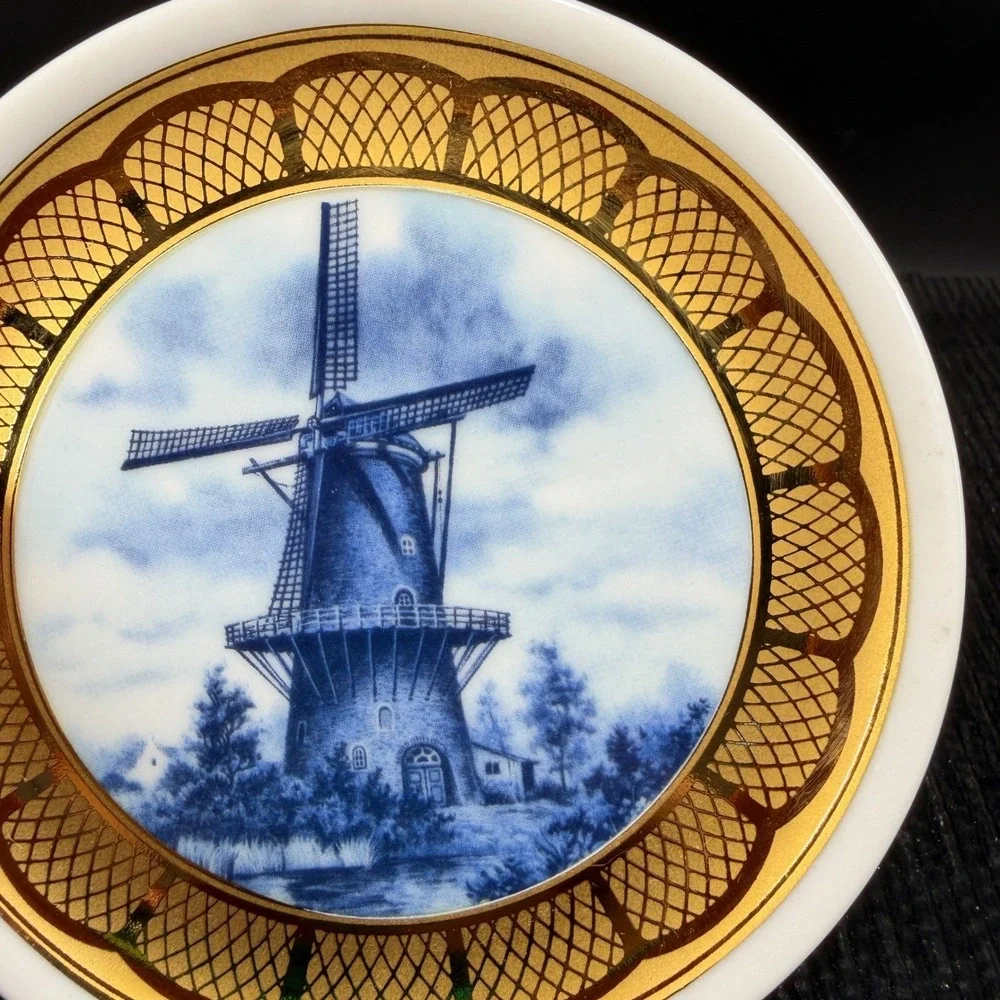 TK Handarbeit Western Germany 22.8K‎ Gold Windmill Porcelain Mini Plate Dish